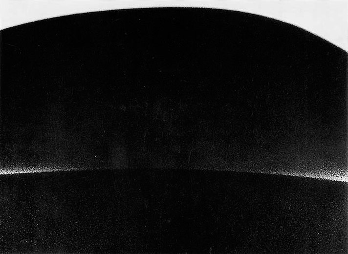 Vulkan B23/69, 1969, schwarzer Kugelschreiber auf Leinwand, 100 x 140 cm
